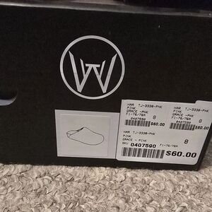 Elegant Pink Clogs for Versatile Wear